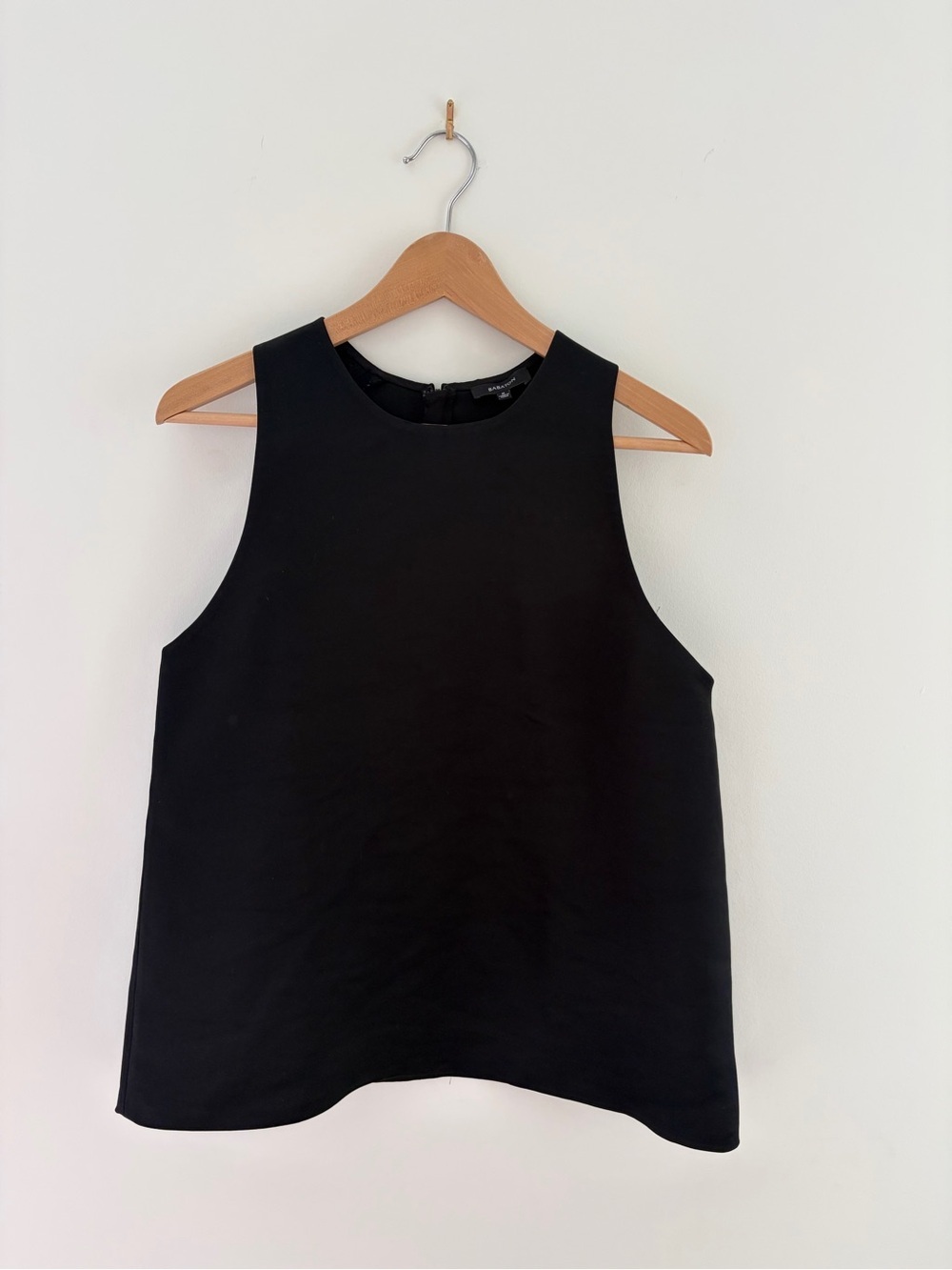 Aritzia Babaton Black Satin Sleeveless Tank/Tunic